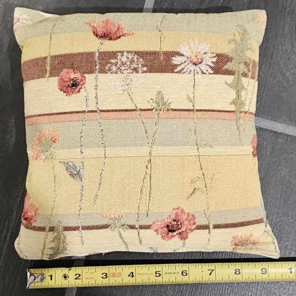 NWOT Southern Living Simple Flower Arranging Book & Italian Decorative Pillow - Picture 7 of 11